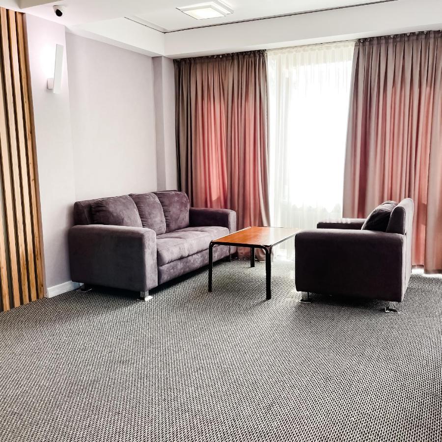 Golden Palace Hotel Αλμάτι Εξωτερικό φωτογραφία