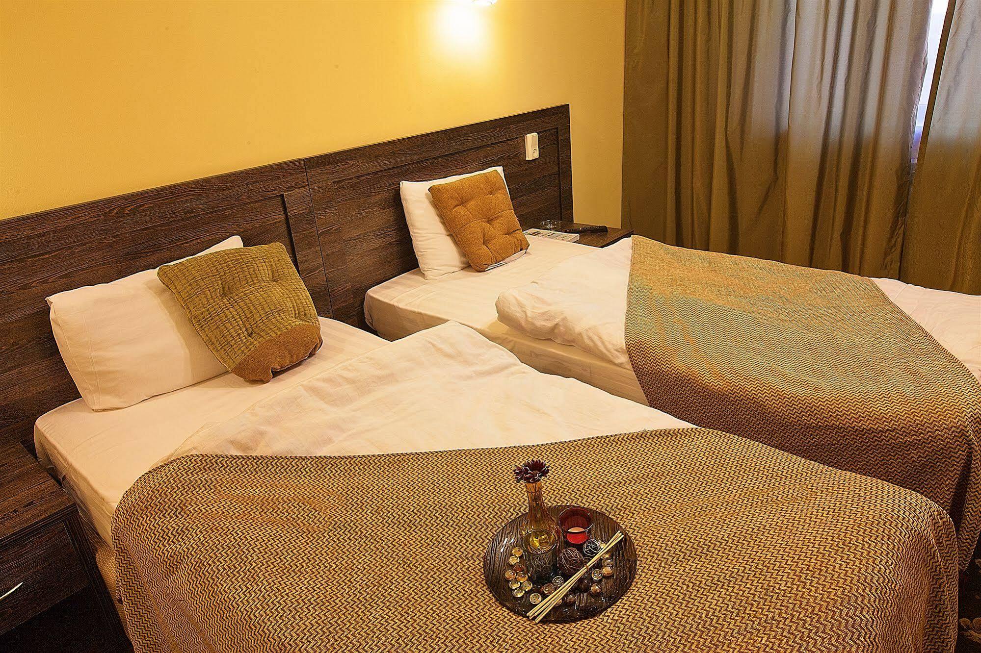 Golden Palace Hotel Αλμάτι Εξωτερικό φωτογραφία